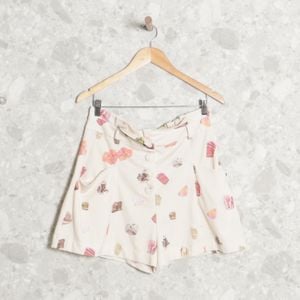 short off white antix 144183428?action_source=75241&ref=home_home&rsp=1&rspix=1