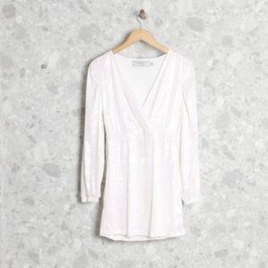 vestido branco de paete tamabella 123967509?action_source=67322&ref=home_home&rsp=1&rspix=1