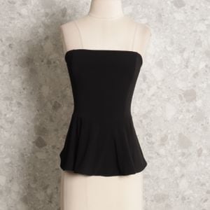 blusa preta decote reto ak 139119042?action_source=70986&ref=home_home&rsp=1&rspix=1