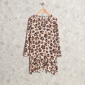 vestido animal print marrom acuo 140260453?action_source=75241&ref=home_home&rsp=1&rspix=1
