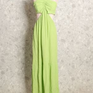 vestido verde serinah 137149350?action_source=76037&ref=home_home&rsp=1&rspix=1