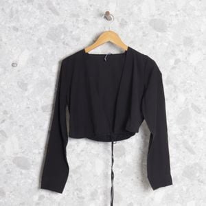cropped preto zara 129434263?action_source=73031&ref=home_home&rsp=1&rspix=1