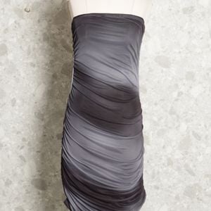 vestido cinza e preto mia brand 132573687?action_source=69532&ref=home_home&rsp=1&rspix=1