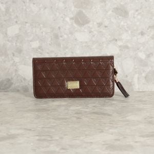 carteira marrom cintia lins 131392971?action_source=70358&ref=home_home&rsp=1&rspix=1