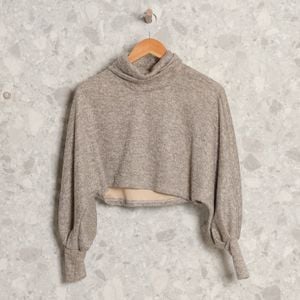 blusa cinza abstrata chang sun in 135008740?action_source=70193&ref=home_home&rsp=1&rspix=1