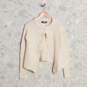 casaquinho off white zara 141802044?action_source=71744&ref=home_home&rsp=1&rspix=1