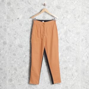 calca caramelo com preto bazara 33 119574097?action_source=70358&ref=home_home&rsp=1&rspix=1