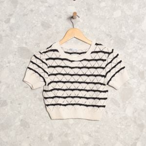 cropped off white zara 137404227?action_source=73031&ref=home_home&rsp=1&rspix=1