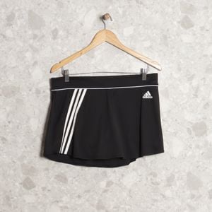 short saia preto adidas 138160916?action_source=69004&ref=home_home&rsp=1&rspix=1