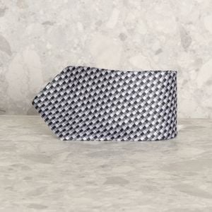 gravata cinza christian dior 137261655?action_source=69532&ref=home_home&rsp=1&rspix=1