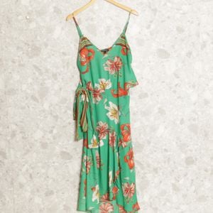 vestido floral verde zinzane 133321435?action_source=67322&ref=home_home&rsp=1&rspix=1