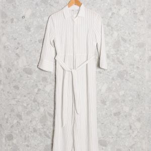 vestido branco listrado zara 138273100?action_source=72668&ref=home_home&rsp=1&rspix=1