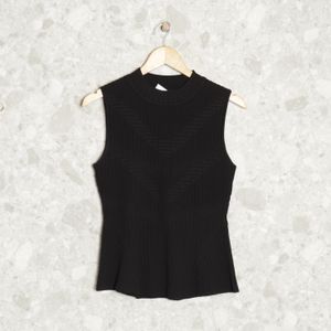 blusa preta rimix 128179688?action_source=69532&ref=home_home&rsp=1&rspix=1