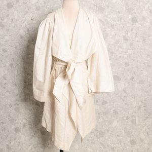 casaco creme glitter inglesis 135189882?action_source=72769&ref=home_home&rsp=1&rspix=1