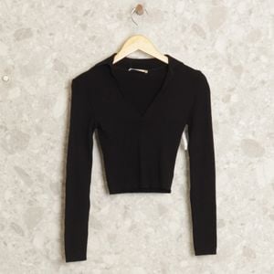 blusa preta pool 133916068?action_source=72769&ref=home_home&rsp=1&rspix=1