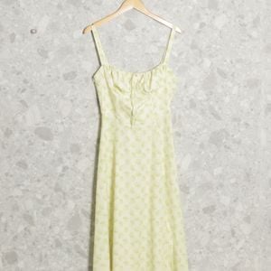vestido amarelo floral liberty singular 145192094?action_source=76037&ref=home_home&rsp=1&rspix=1