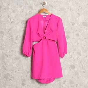 vestido rosa le salis 131723074?action_source=67322&ref=home_home&rsp=1&rspix=1