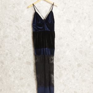 vestido preto e azul amaro 139268257?action_source=70986&ref=home_home&rsp=1&rspix=1