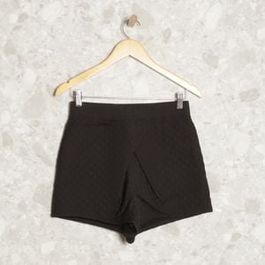 short preto zara 135385263?action_source=70853&ref=home_home&rsp=1&rspix=1