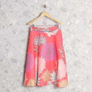 saia vermelha floral derhy 133331210?action_source=66728&ref=home_home&rsp=1&rspix=1