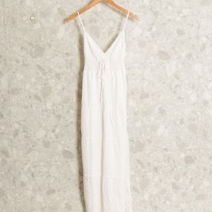 vestido branco morina 131883680?action_source=66728&ref=home_home&rsp=1&rspix=1