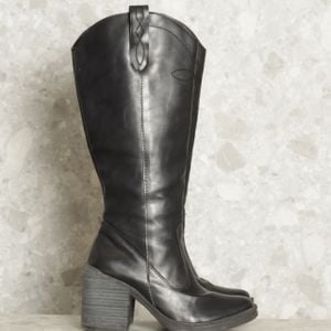 bota cano alto 127802557?action_source=74121&ref=home_home&rsp=1&rspix=1