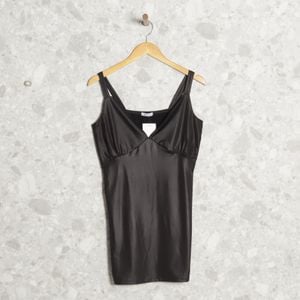 vestido preto it curves 143866680?action_source=75241&ref=home_home&rsp=1&rspix=1