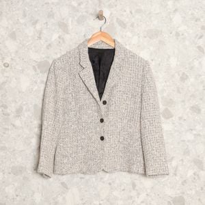 blazer off white geometrico 141560194?action_source=72472&ref=home_home&rsp=1&rspix=1