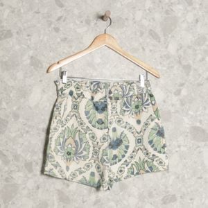 short off white le lis blanc 129067692?action_source=67289&ref=home_home&rsp=1&rspix=1