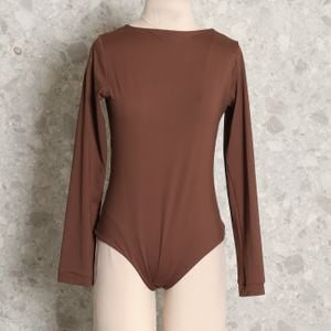 body marrom bb brand 143863219?action_source=72472&ref=home_home&rsp=1&rspix=1