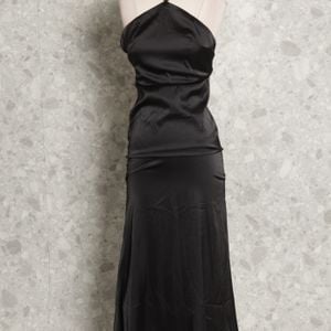 vestido longo preto liso sheinb 129525725?action_source=69004&ref=home_home&rsp=1&rspix=1