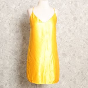 vestido amarelo colcci 133262117?action_source=75241&ref=home_home&rsp=1&rspix=1