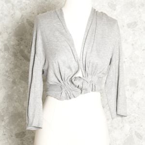 blusa cinza claro le lis blanc 121823154?action_source=76891&ref=home_home&rsp=1&rspix=1