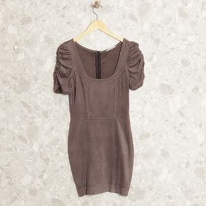 vestido cinza ardosia escuro vida bela 134620853?action_source=67322&ref=home_home&rsp=1&rspix=1