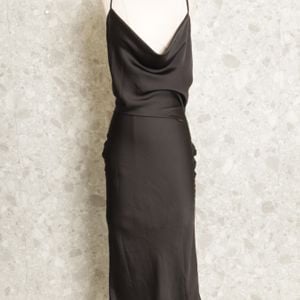 vestido preto by rk 135809318?action_source=73427&ref=home_home&rsp=1&rspix=1