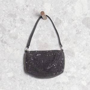 bolsa preta pedrarias 133331844?action_source=69004&ref=home_home&rsp=1&rspix=1