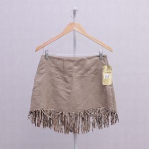 saia bege bunita com 84869016?action_source=70358&ref=home_home&rsp=1&rspix=1