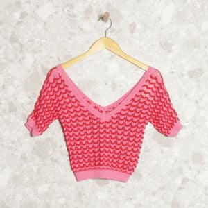 cropped rosa e vermelho 137521654?action_source=72472&ref=home_home&rsp=1&rspix=1