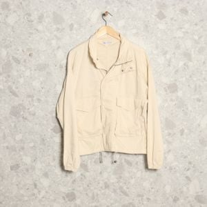 casaco creme zara 133582262?action_source=70853&ref=home_home&rsp=1&rspix=1