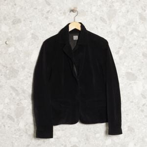 casaco preto fit 128511322?action_source=71612&ref=home_home&rsp=1&rspix=1