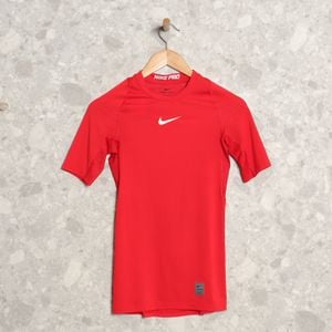 blusa vermelha nike 137006878?action_source=69532&ref=home_home&rsp=1&rspix=1