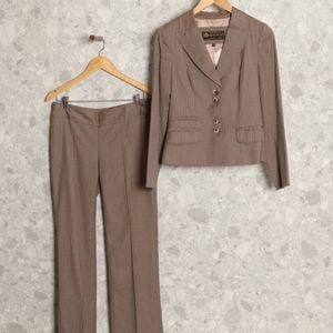 conjunto listrado marrom cori 137691811?action_source=69532&ref=home_home&rsp=1&rspix=1