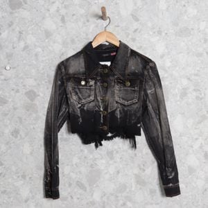 jaqueta preta jeans washed espaco fashion 143534402?action_source=72472&ref=home_home&rsp=1&rspix=1