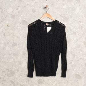 casaco preto trico courreges 135962666?action_source=69532&ref=home_home&rsp=1&rspix=1