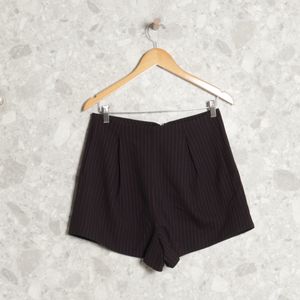 short preto listrado animale 127641924?action_source=67289&ref=home_home&rsp=1&rspix=1