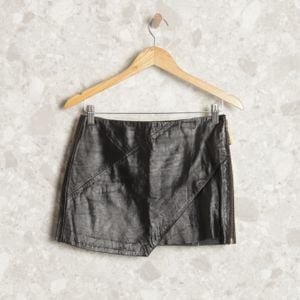 saia preta animale 135383349?action_source=68547&ref=home_home&rsp=1&rspix=1