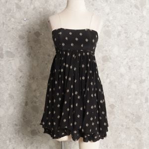 vestido preto le lis blanc 128665278?action_source=64652&ref=home_home&rsp=1&rspix=1