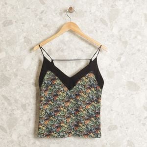 blusa preta e verde animale 131436085?action_source=67289&ref=home_home&rsp=1&rspix=1