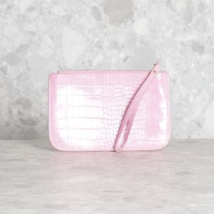 carteira rosa croco satinato 104890568?action_source=69532&ref=home_home&rsp=1&rspix=1