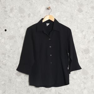 camisa preta 104190647?action_source=74516&ref=home_home&rsp=1&rspix=1